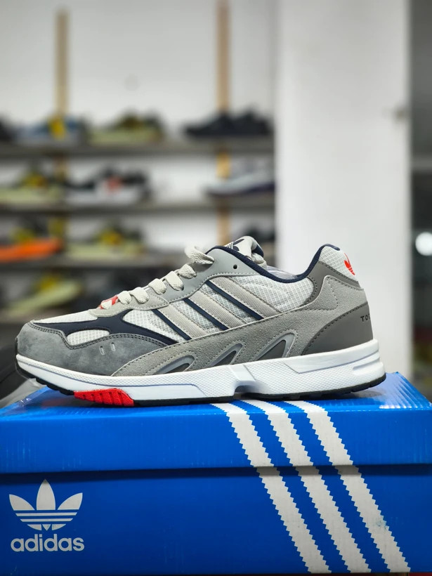 کتونی ادیداس تورشن سوپر ویتنامی/سایز ۴۰ الی ۴۵ / رنگ بندی زیبا/Adidas Torsion Super