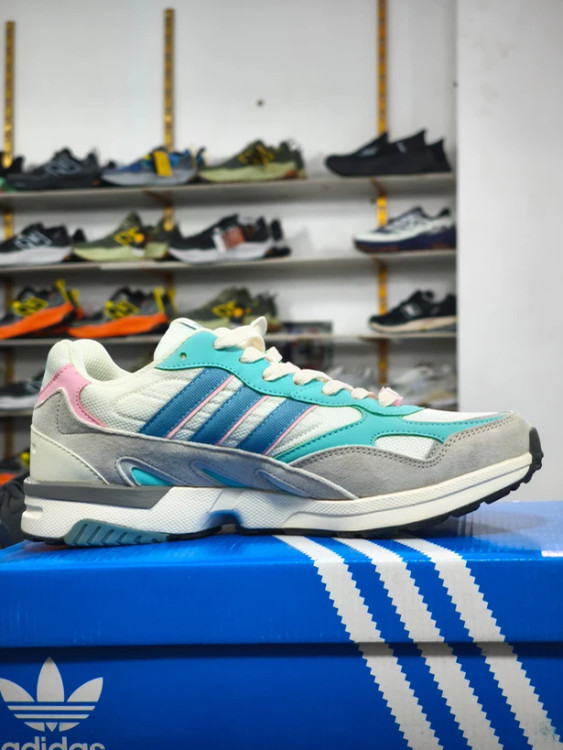 کتونی ادیداس تورشن سوپر ویتنامی/سایز ۴۰ الی ۴۵ / رنگ بندی زیبا/Adidas Torsion Super