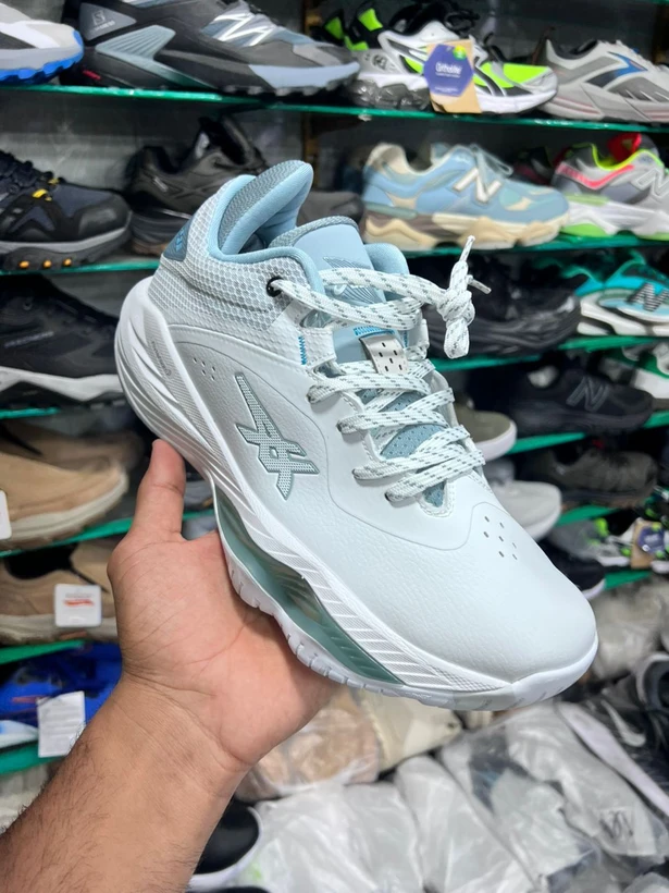 کتونی اسیکس نوا سورج ویتنامی وارداتی مخصوص والیبال، بسکتبال و.../سایز 40 الی 45/Asics Nova Surge Low/فروش عمده و تک