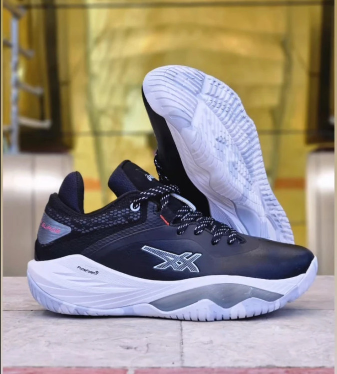 کتونی اسیکس نوا سورج ویتنامی وارداتی مخصوص والیبال، بسکتبال و.../سایز 40 الی 45/Asics Nova Surge Low/فروش عمده و تک