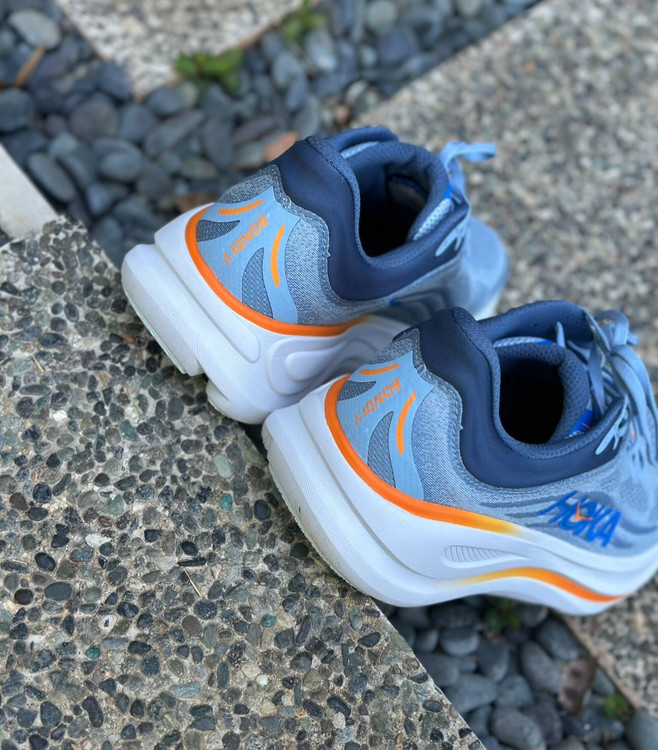 کتونی رانینگ هوکا باندی 9 ویتنامی وارداتی/سایز 36 تا 45/Hoka Bondi 9/فروش عمده و تک