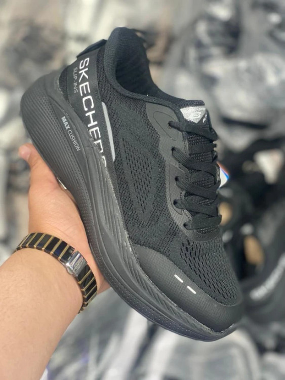 کتونی اسکیچرز ویتنامی وارداتی/سایز ۴۰ تا ۴۵/Skechers Slip-ins Max Cushioning/فروش عمده و تک