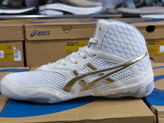 کتونی کشتی آسیکس مدل Matblazer – سفید با نوار طلایی | ASICS Matblazer Wrestling Shoes