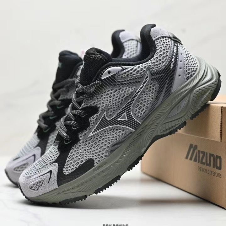 کتونی میزانو ریسر اس ویتنامی وارداتی/Mizuno Racer S/سایز 40 الی 45/ فروش عمده و تک
