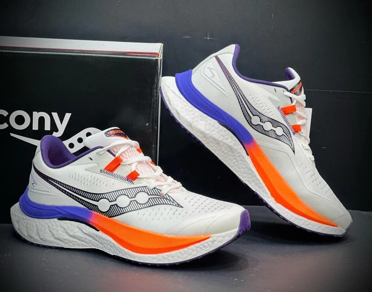 کتونی ساکونی اندورفین اسپید ۴ ویتنامی وارداتی/سایز 40 الی 45/Saucony Endorphin Speed 4/ فروش عمده و تک