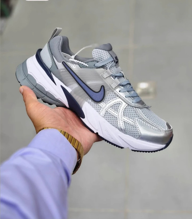 کتونی نایک وی تو کی ویتنامی وارداتی/سایز 40 الی 45/ست زنانه و مردانه/Nike V2k Run/ فروش عمده و تک