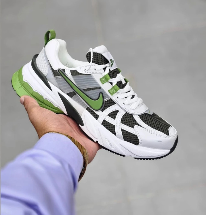 کتونی نایک وی تو کی ویتنامی وارداتی/سایز 40 الی 45/ست زنانه و مردانه/Nike V2k Run/ فروش عمده و تک