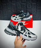 کتونی نایک وی تو کی ویتنامی وارداتی/سایز 40 الی 45/ست زنانه و مردانه/Nike V2k Run/ فروش عمده و تک