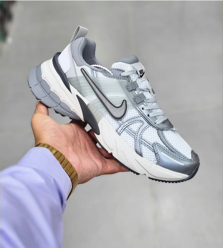 کتونی نایک وی تو کی ویتنامی وارداتی/سایز 40 الی 45/ست زنانه و مردانه/Nike V2k Run/ فروش عمده و تک