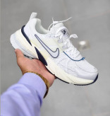 کتونی نایک وی تو کی ویتنامی وارداتی/سایز 40 الی 45/ست زنانه و مردانه/Nike V2k Run/ فروش عمده و تک