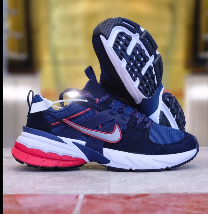 کتونی نایک وی تو کی ویتنامی وارداتی/سایز 40 الی 45/Nike V2k Run/ فروش عمده و تک