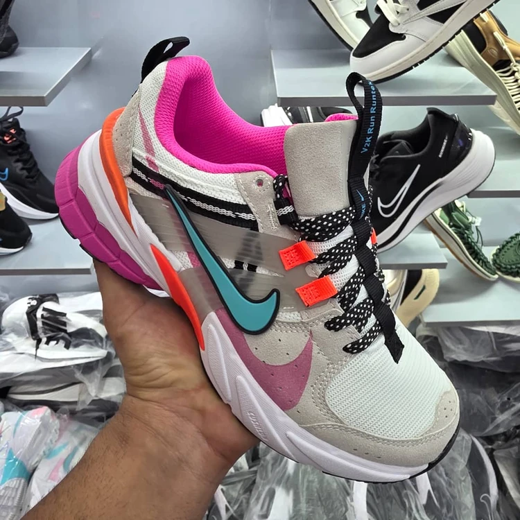 کتونی نایک وی تو کی ویتنامی وارداتی/سایز 37 الی 40/Nike V2k Run/ فروش عمده و تک