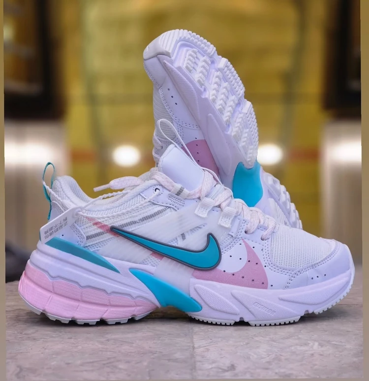 کتونی نایک وی تو کی ویتنامی وارداتی/سایز 37 الی 40/Nike V2k Run/ فروش عمده و تک