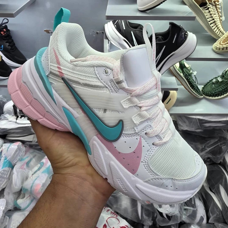 کتونی نایک وی تو کی ویتنامی وارداتی/سایز 37 الی 40/Nike V2k Run/ فروش عمده و تک