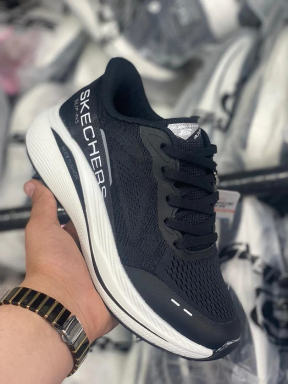 کتونی اسکیچرز ویتنامی وارداتی/سایز 37 تا 40/Skechers Slip-ins Max Cushioning/فروش عمده و تک