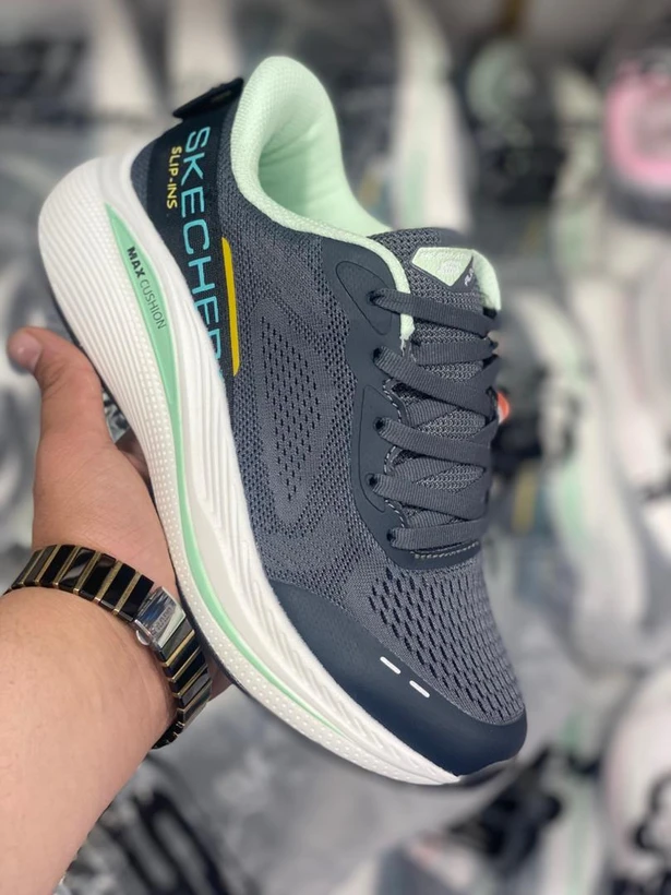 کتونی اسکیچرز ویتنامی وارداتی/سایز 37 تا 40/Skechers Slip-ins Max Cushioning/فروش عمده و تک