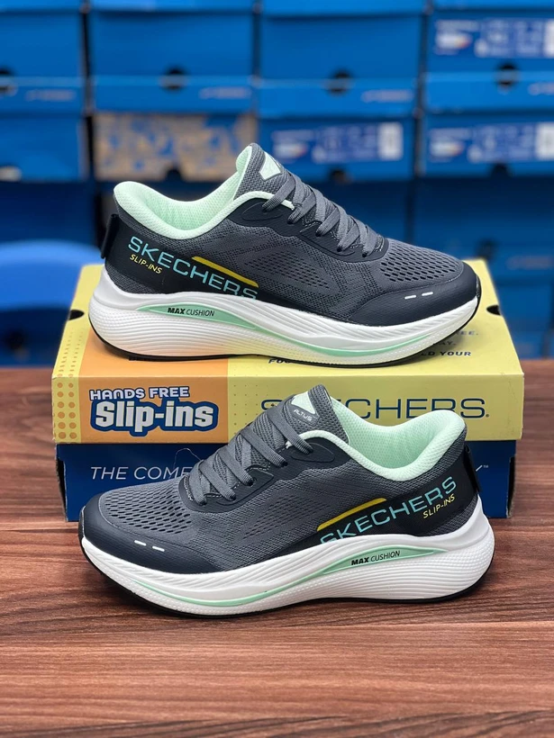 کتونی اسکیچرز ویتنامی وارداتی/سایز 37 تا 40/Skechers Slip-ins Max Cushioning/فروش عمده و تک