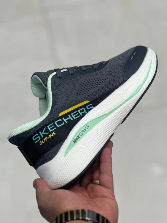 کتونی اسکیچرز ویتنامی وارداتی/سایز 37 تا 40/Skechers Slip-ins Max Cushioning/فروش عمده و تککتونی اسکیچرز ویتنامی وارداتی/سایز 37 تا 40/Skechers Slip-ins Max Cushioning/فروش عمده و تک