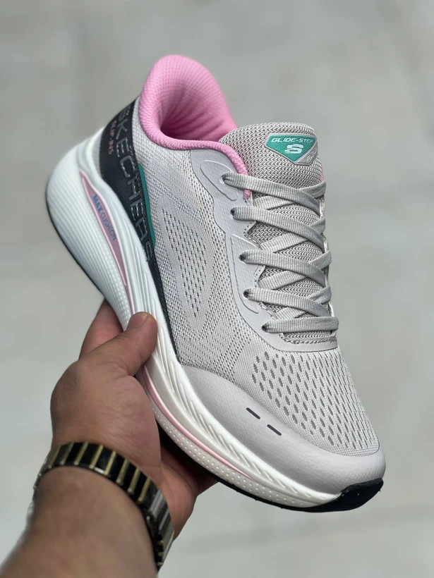کتونی اسکیچرز ویتنامی وارداتی/سایز 37 تا 40/Skechers Slip-ins Max Cushioning/فروش عمده و تک