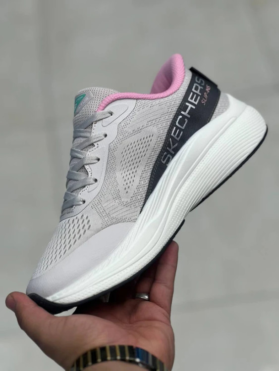 کتونی اسکیچرز ویتنامی وارداتی/سایز 37 تا 40/Skechers Slip-ins Max Cushioning/فروش عمده و تک