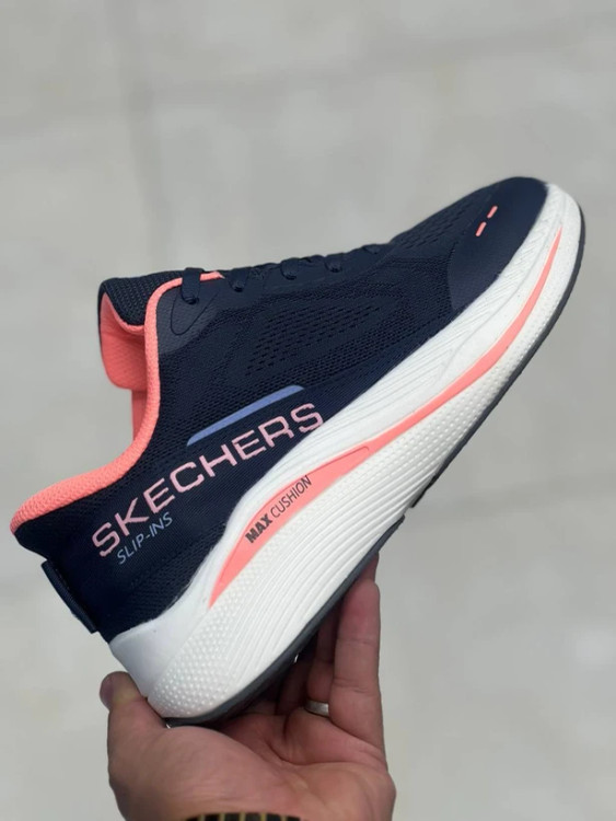 کتونی اسکیچرز ویتنامی وارداتی/سایز 37 تا 40/Skechers Slip-ins Max Cushioning/فروش عمده و تک