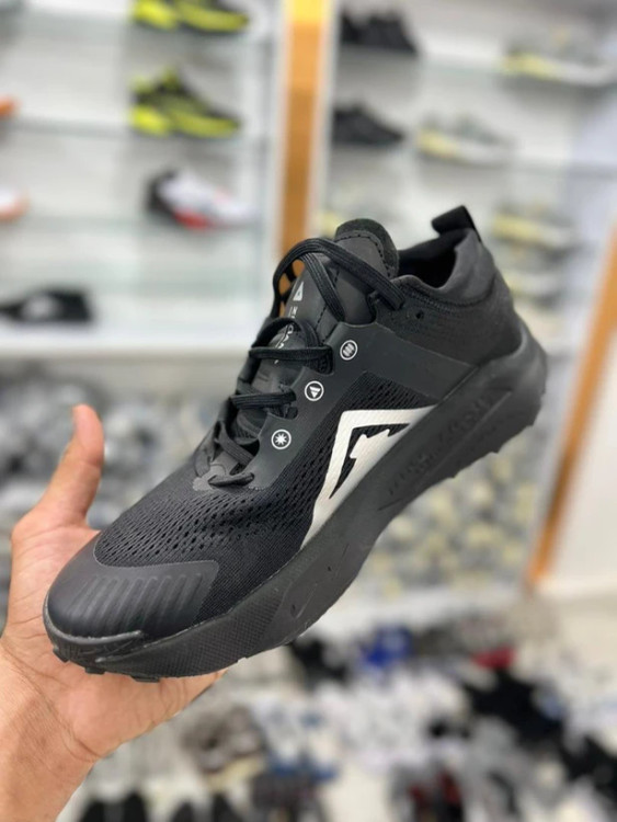 کتونی نایک زوم رانینگ ویتنامی وارداتی/Nike Zoom/سایز 40 تا 45/فروش عمده و تک