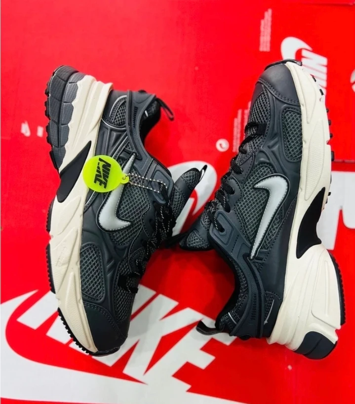 کتونی نایک وی تو کی ویتنامی وارداتی/سایز 38 الی 45/ست زنانه و مردانه/Nike V2k Run/ فروش عمده و تک