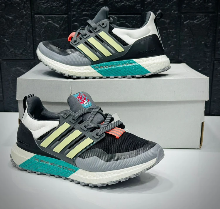 کتونی ادیداس اولترا بوست ویتنامی/Adidas Ultraboost All Terrain/سایز 36 الی 40/ فروش عمده و تک