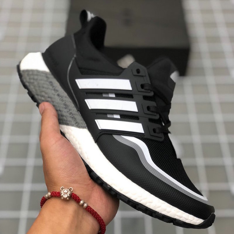کتونی ادیداس اولترا بوست ویتنامی/Adidas Ultraboost All Terrain/سایز 36 الی 40/ فروش عمده و تک
