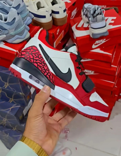 کتونی نایک ایر جردن ویتنامی وارداتی/سایز 36 الی 41/Nike Air Jordan Legacy 312Low GS/ فروش عمده و تک