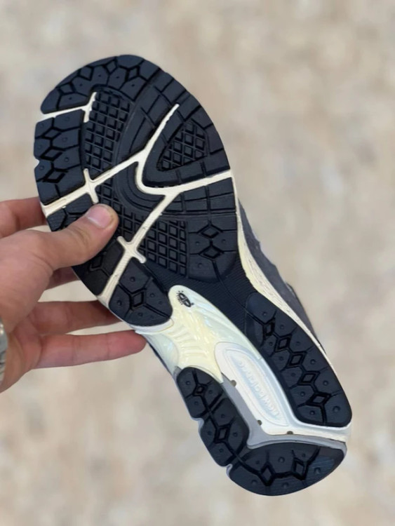 کتونی نیوبالانس 1906R ویتنامی/سایز 40 الی 45/New balance 1906R/فروش عمده و تک