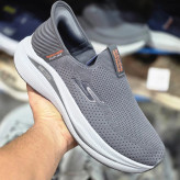 کفش طبی اسکیچرز اسلیپ اومو ویتنامی وارداتی/سایز 40 الی 45/Skechers Slip-ins Uomo/ فروش عمده و تک