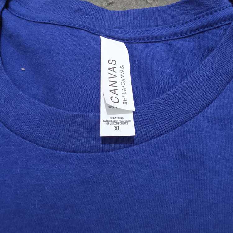 خرید تیشرت اورجینال استوک Xl | تیشرت آبی ساده Canvas، یقه گرد و بدون چاپ. جنس نخ پنبهای، نرم، راحت و بادوام. مناسب استایل روزمره و طراحی مینیمال