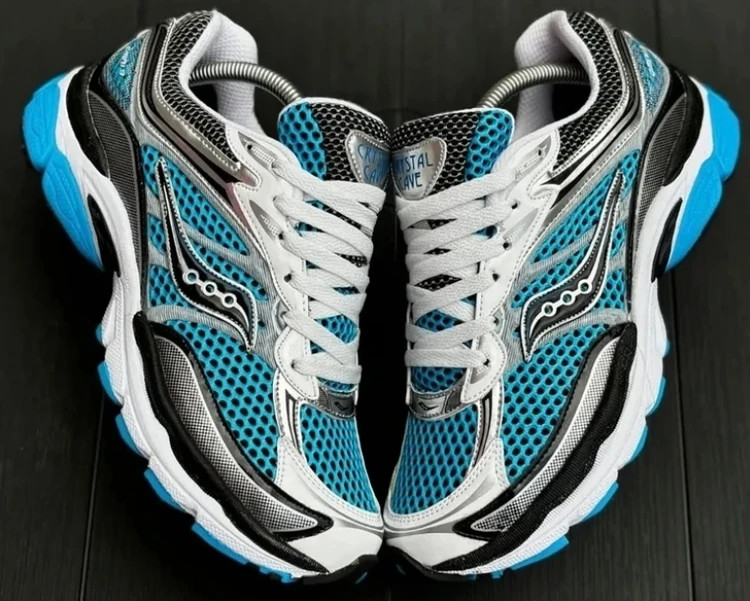 کتونی ساکونی تور درشت ویتنامی وارداتی/سایز 40 الی 45/Saucony Omni 9/ فروش عمده و تک