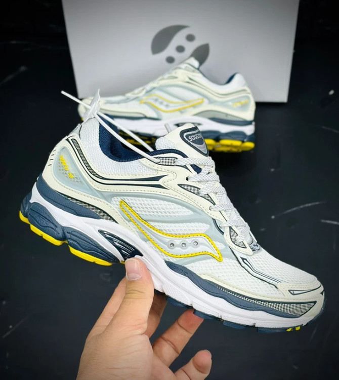 کتونی ساکونی تور درشت ویتنامی وارداتی/سایز 40 الی 45/Saucony Omni 9/ فروش عمده و تک