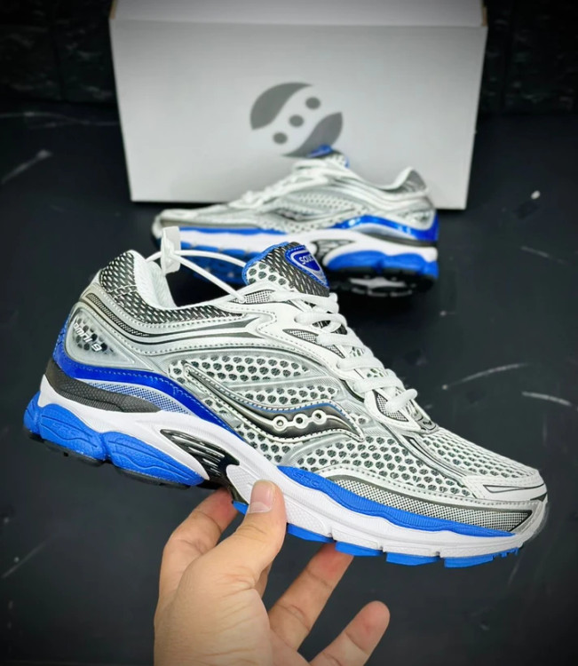 کتونی ساکونی تور درشت ویتنامی وارداتی/سایز 40 الی 45/Saucony Omni 9/ فروش عمده و تک