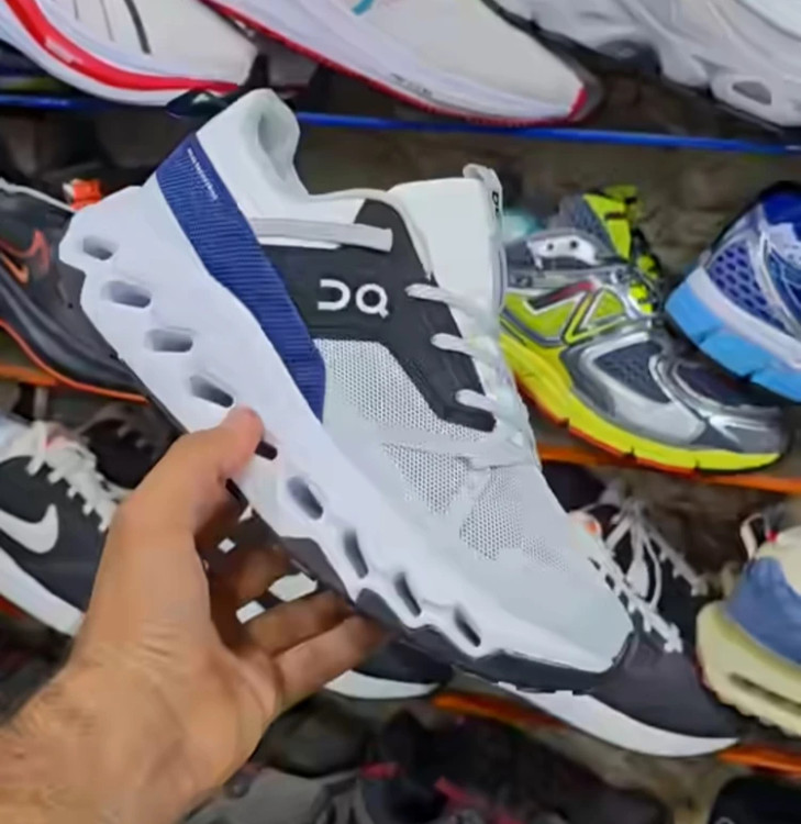 کتونی آن رانینگ کیوسی کلود هوریزون ویتنامی مسترکوالیتی/On Running QC Cloudhorizon/سایز 40 الی 45/فروش عمده و تک