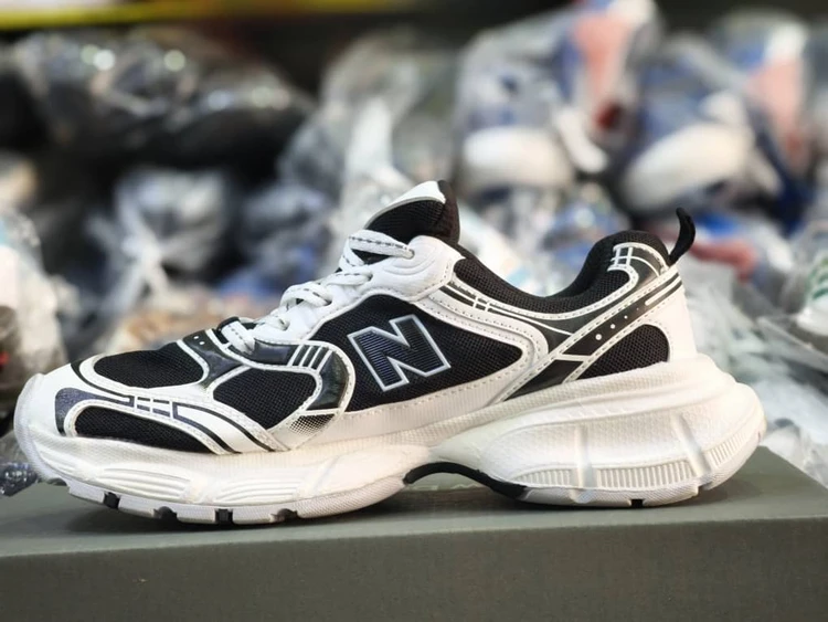 کتونی نیوبالانس 530v3  با زیره بالانسیاگا ویتنامی وارداتی/Newbalance 530v3/سایز 37 الی 40/فروش عمده و تک