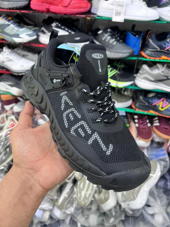 کتونی کن Nxis وارداتی ویتنامی/Keen Nxis Evo Wp/ سایز 40 الی 45/ فروش عمده و تک