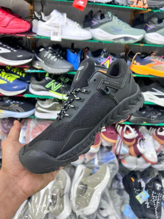 کتونی کن Nxis وارداتی ویتنامی/Keen Nxis Evo Wp/ سایز 40 الی 45/ فروش عمده و تک