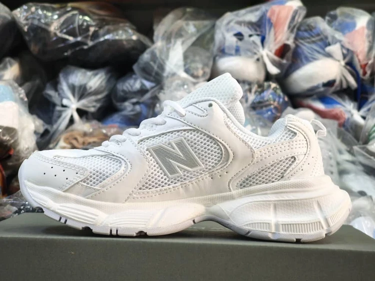کتونی نیوبالانس 530v3  با زیره بالانسیاگا ویتنامی وارداتی/Newbalance 530v3/سایز 37 الی 40/فروش عمده و تک