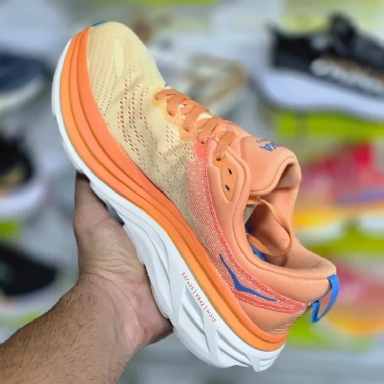 کتونی رانینگ هوکا باندی ۸ ویتنامی وارداتی/سایز 40 تا 45/Hoka Bondi 8/فروش عمده و تک