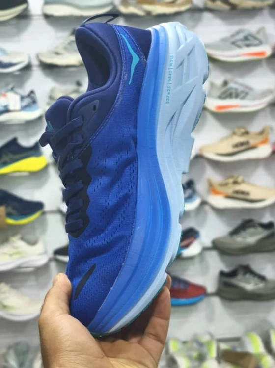 کتونی رانینگ هوکا باندی ۸ ویتنامی وارداتی/سایز 40 تا 45/Hoka Bondi 8/فروش عمده و تک