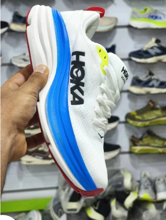 کتونی رانینگ هوکا باندی ۸ ویتنامی وارداتی/سایز 40 تا 45/Hoka Bondi 8/فروش عمده و تک