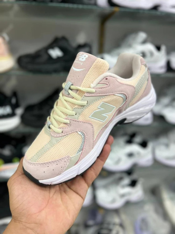 کتونی نیوبالانس 530 ویتنامی وارداتی/Newbalance 530/سایز 37 الی 40/فروش عمده و تک