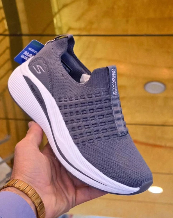کفش طبی اسکیچرز ویتنامی وارداتی/سایز 37 الی 40/Skechers Go Walk Max Cushioning/ فروش عمده و تک