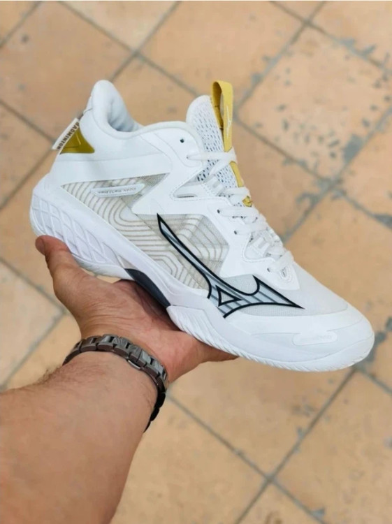 کتونی میزانو مناسب والیبال، بدمینتون، هندبال ویتنامی وارداتی/Mizauno Wave Lithning ZY/سایز 40 الی 45/ فروش عمده و تک