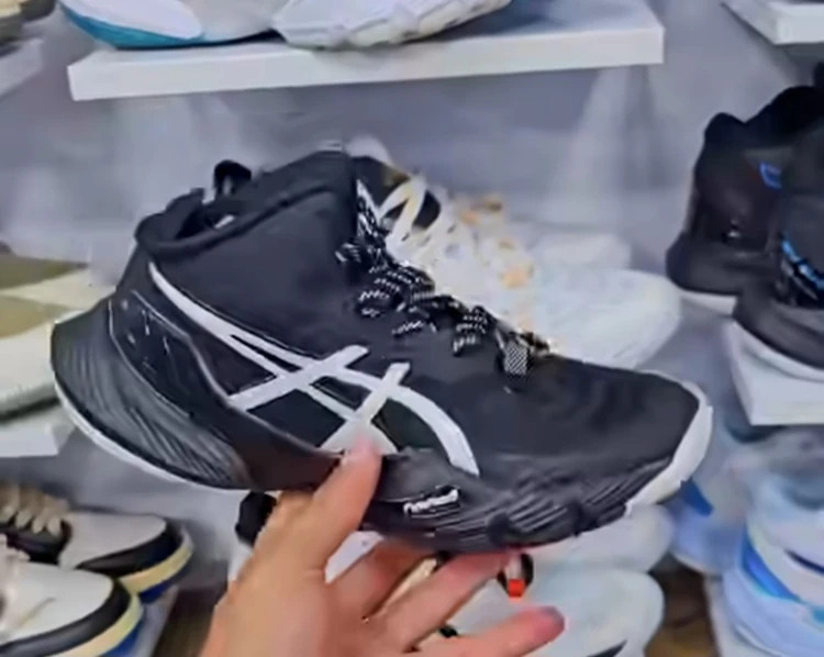 کتونی اسیکس متارایز ویتنامی وارداتی/ مناسب ورزش های سالنی والیبال، هندبال، بسکتبال و.../سایز 40 الی 44/Asics Metarise/ فروش عمده و تک