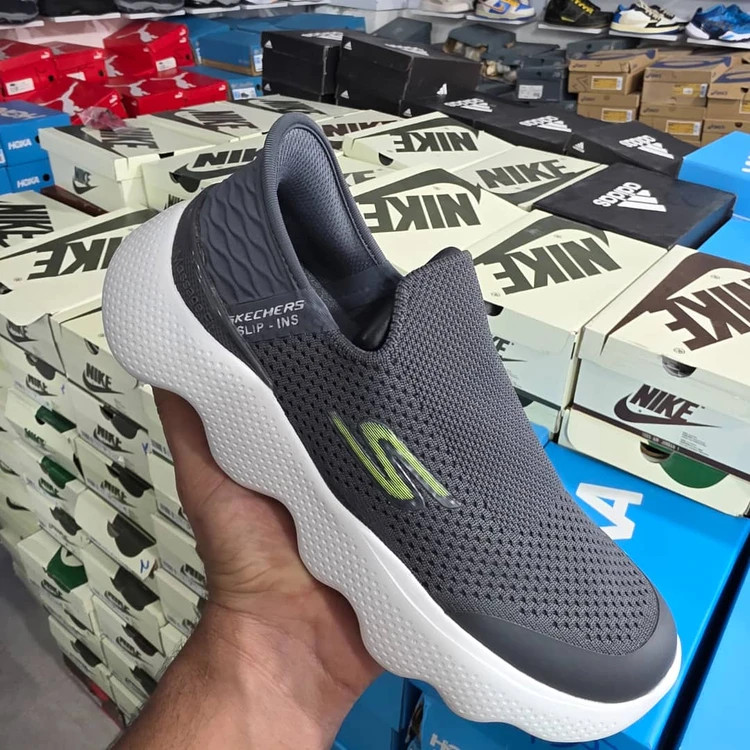 کفش طبی اسکیچرز اسلیپ اومو ویتنامی وارداتی/سایز 40 الی 45/Skechers Slip-ins Uomo/ فروش عمده و تک