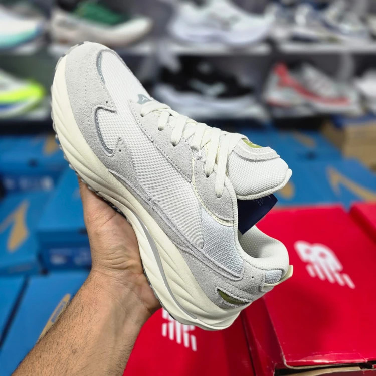 کتونی میزانو ویو رایدر بتا ویتنامی وارداتی/Mizuno x Graphpaper Wave Rider Beta/سایز 40 الی 45/ فروش عمده و تک